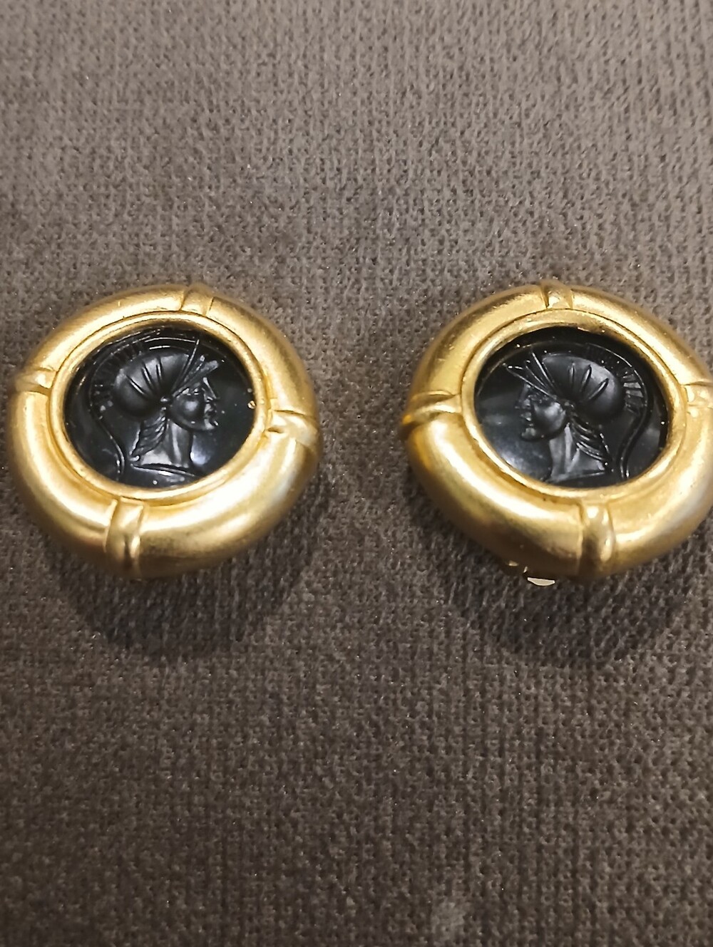 Vintage NLH Black Glass Intaglio Roman Gladiator Warrior Clip On Earrings